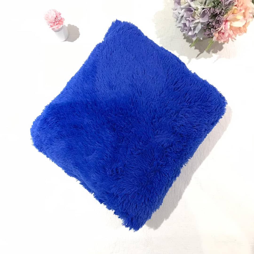 Cojines decorativos peludos con relleno