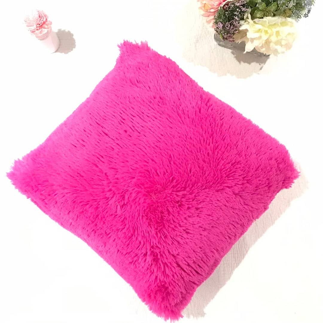 Cojines decorativos peludos con relleno